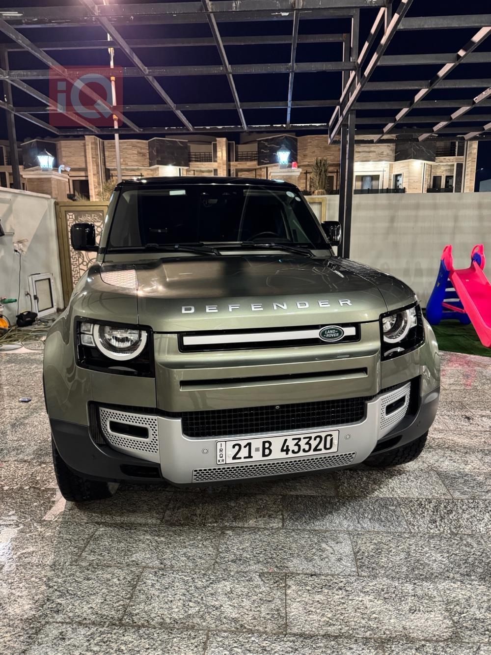 Land Rover Defender